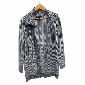 White House Black Market Chevron Cardigan in Black and White size small
